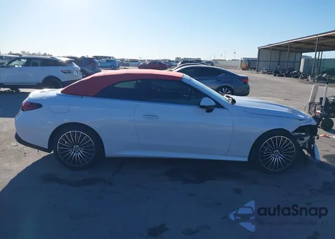 2026 Mercedes-Benz Cle 450 z USA, uszkodzony, nr VIN W1KMK6BB7TF092227